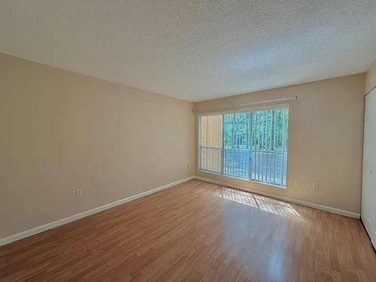 1810 NW 23rd Blvd #274 — Photo 8