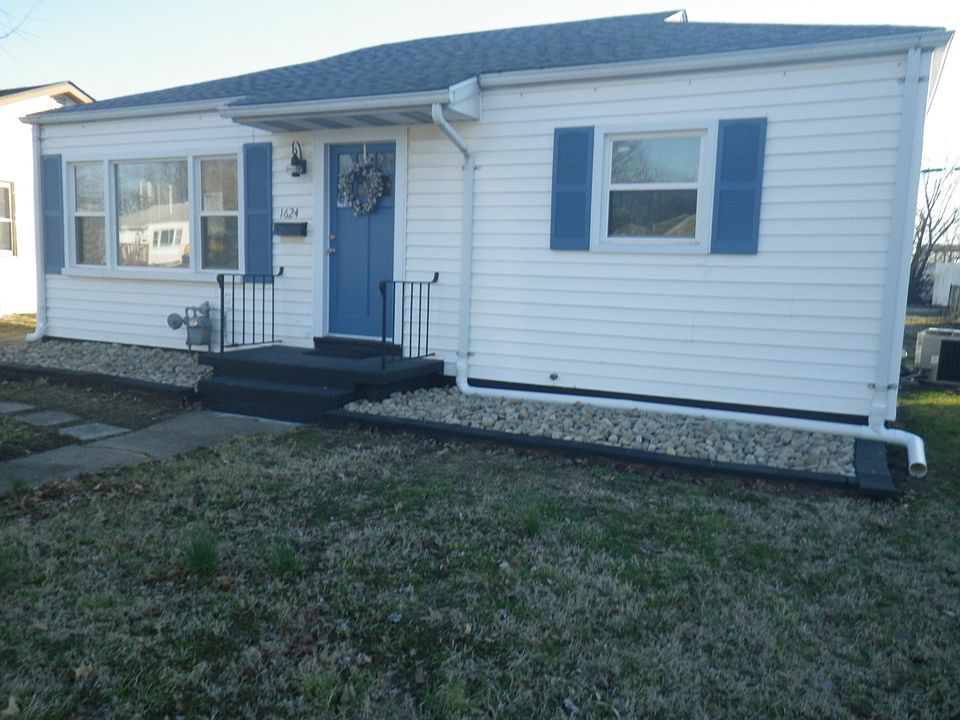 1st image of 1624 Moro Ave