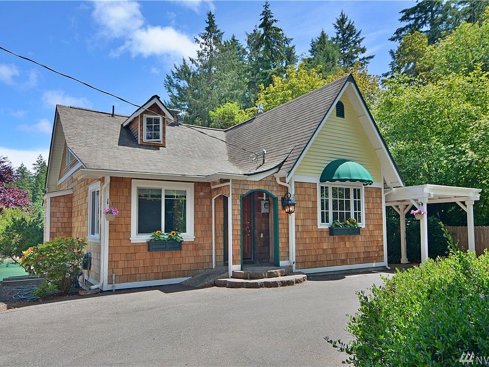1st image of 2630 Marine Dr