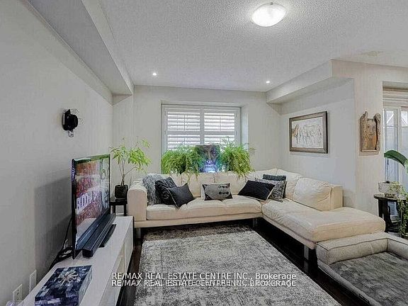 5th image of 362 Plains Rd E #17