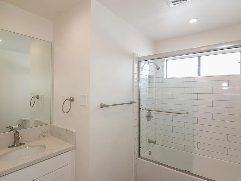 11826 Kiowa Ave #202 — Photo 11