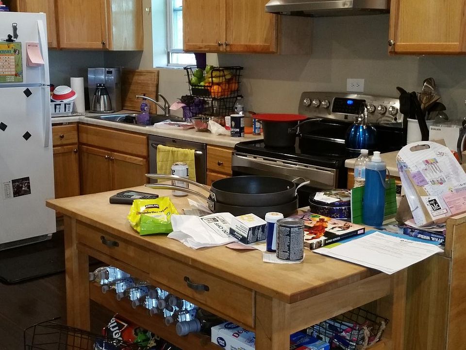 1st image of 2427 N Central Ave Fl 2