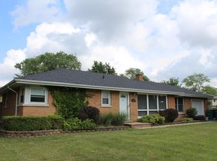 433 S Adams St, Westmont, IL