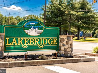 57 Knollwood Dr, Deptford, NJ 08096