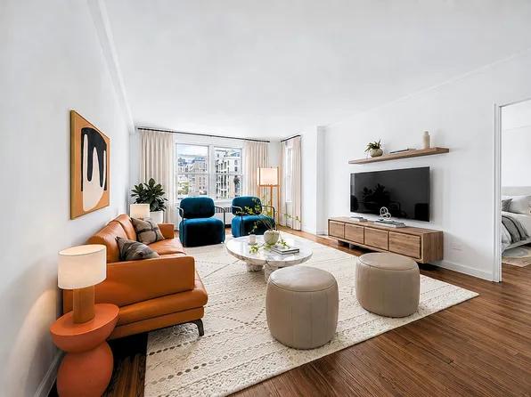 60 E 9th St APT 538, New York, NY 10003