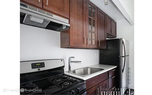Rented by Douglas Elliman | media 11