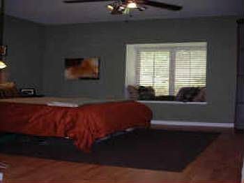 4th image of 1915 Augusta Dr APT 8