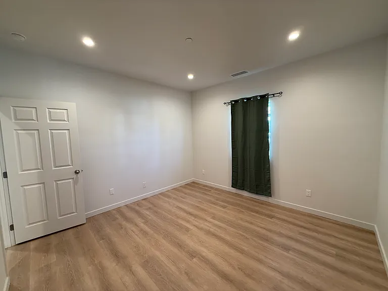 20352 Sherman Way — Photo 5