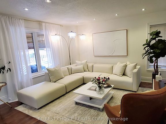 2nd image of 68 Carron Ave