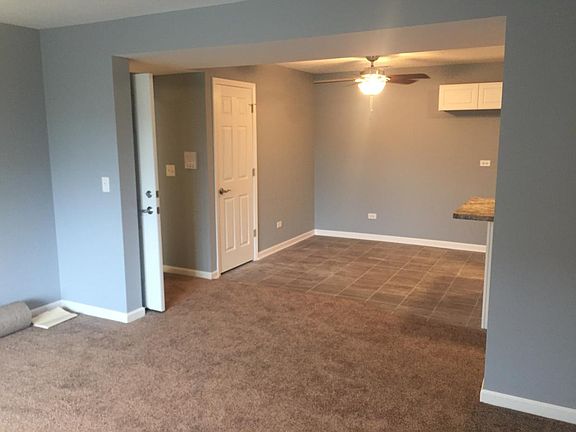 Living Room/Hallway/Dining area
