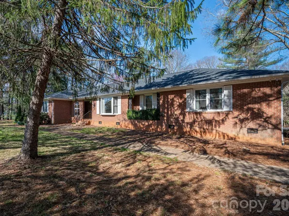 221 Lee Black Rd, Cherryville, NC 28021