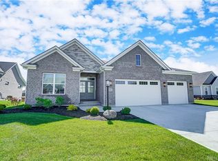 9481 Monaco Cir, Centerville, OH 45458