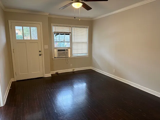 205 White Oak Dr #B — Photo 4