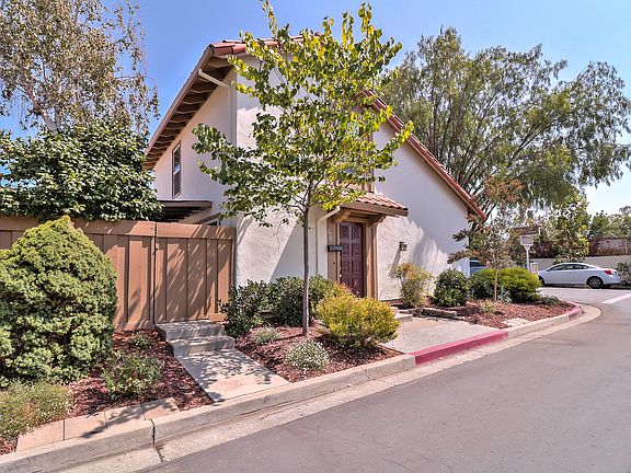 2nd image of 2947 McKinley Dr