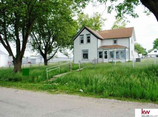 220 Grant St, Lyons, NE 68038