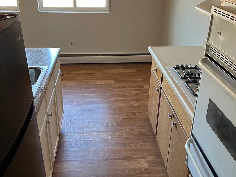 420 73rd St E #5 — Photo 2