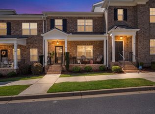 32 Peckham St, Greenville, SC 29607