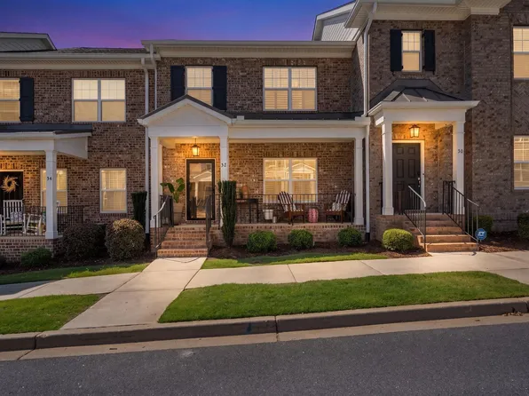32 Peckham St, Greenville, SC 29607