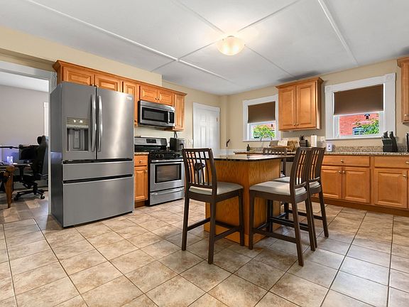 3rd image of 3 Soffron Ln #1