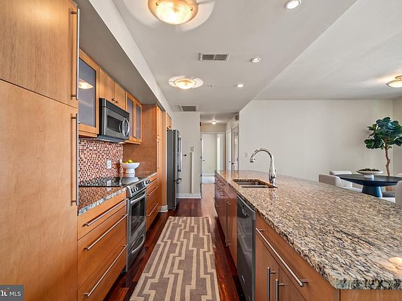 3rd image of 675 President St Unit 2409