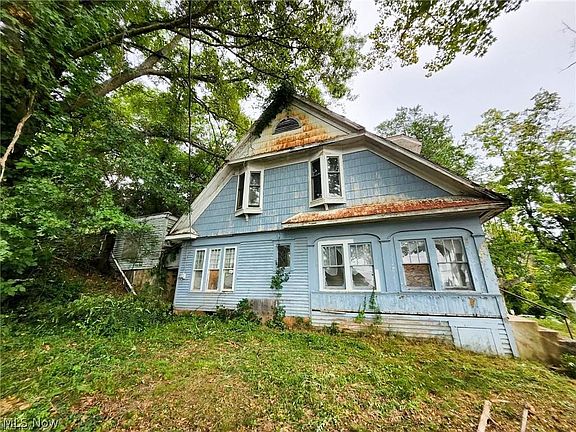 2nd image of 103 Circle Ave