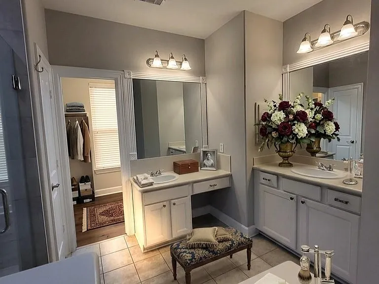 606 Admiral Bay Ln — Photo 33