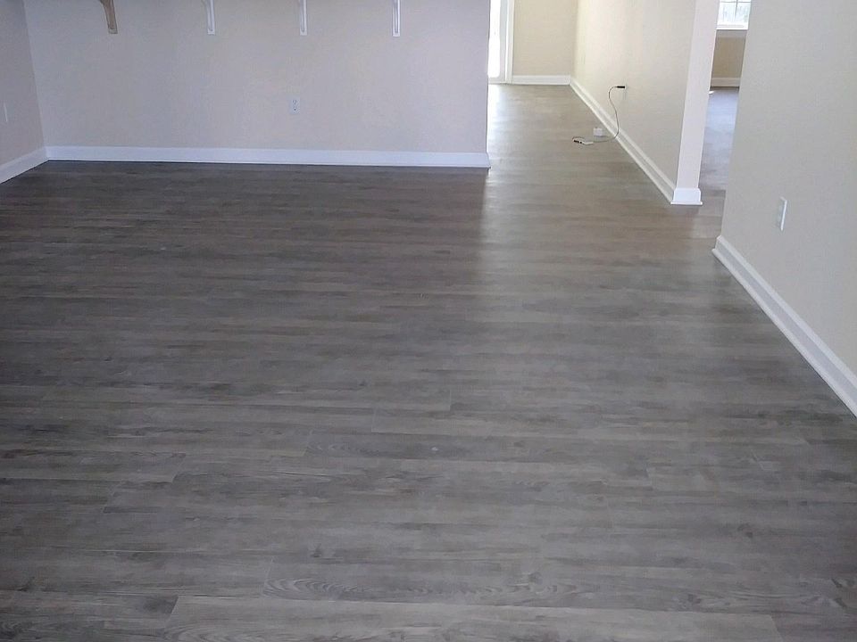 2nd image of 6020 Sunset Ave