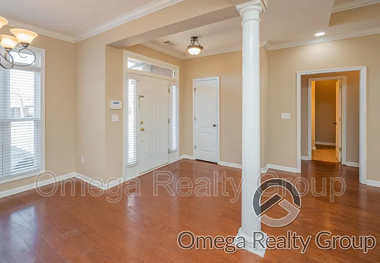 1325 Meadow Glen Rd — Photo 8
