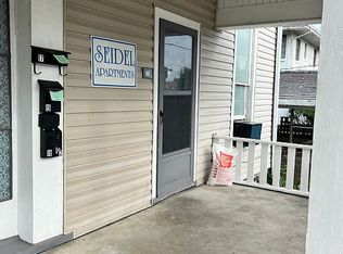 17 N Spring St, Greenfield, IN 46140