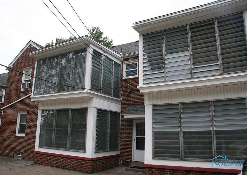 2nd image of 3526 Bowen Rd