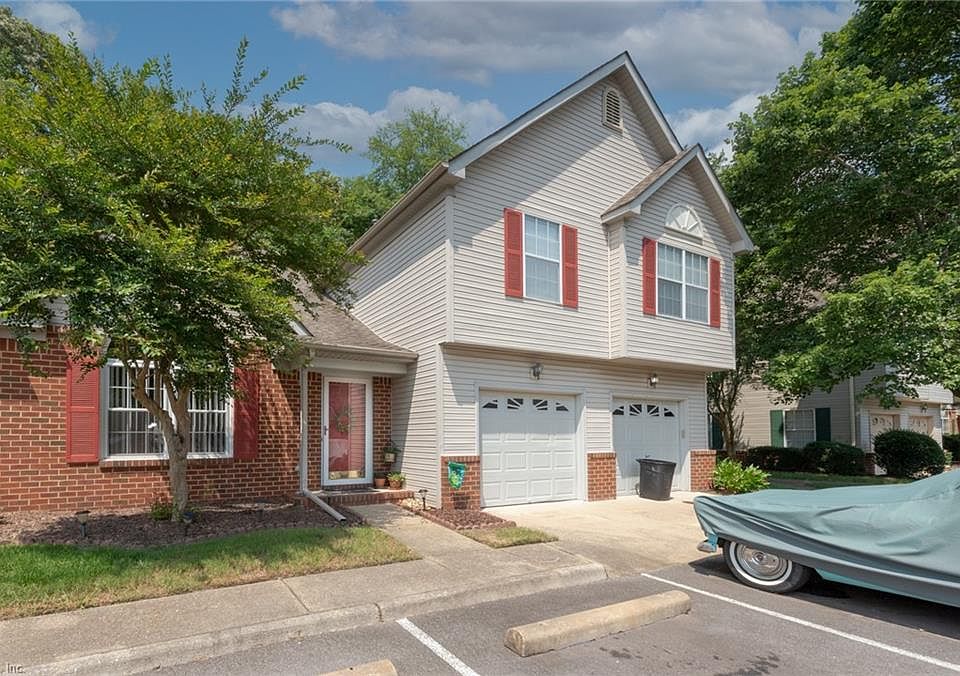 1st image of 406 E Hill Ln
