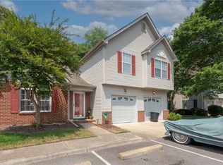 406 E Hill Ln, Chesapeake, VA 23322