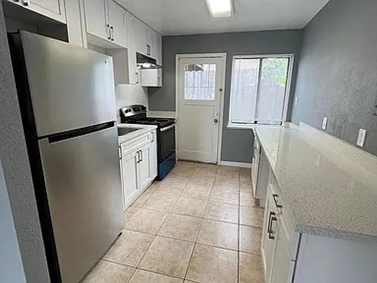 3910 Pacheco Blvd #11 — Photo 8
