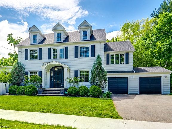 2nd image of 456 Merriman Rd