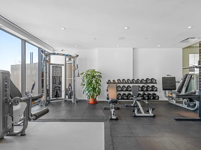 545 Vanderbilt Ave #10G — Photo 8