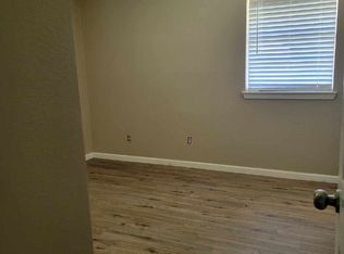 6208 Washington Ave, Ocean Springs, MS 39564