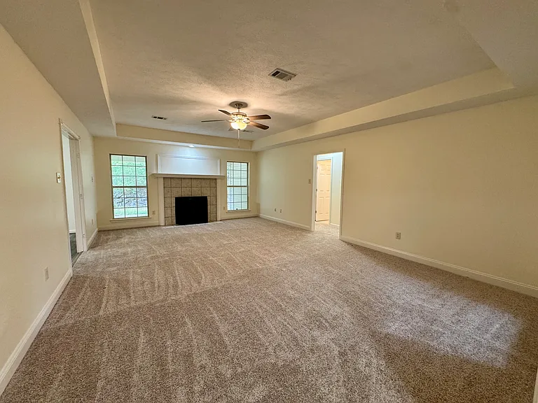 44 Kirkland Dr — Photo 5