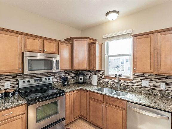 5th image of 4390 Westwood Dr