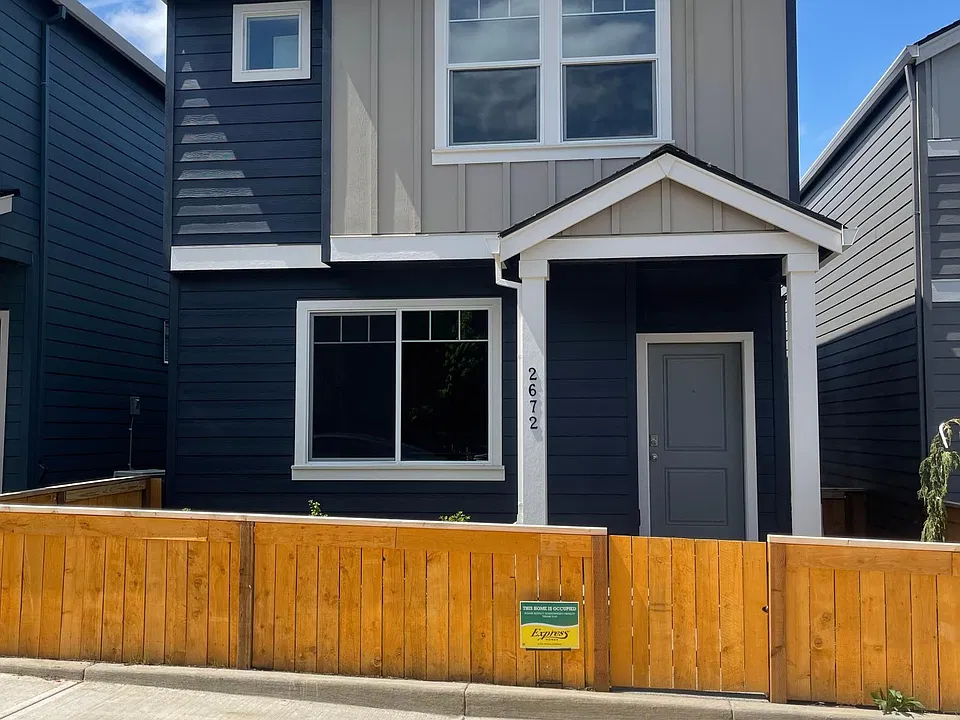 2672 NE 117th Pl