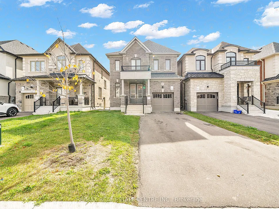 43 Northrop Ave