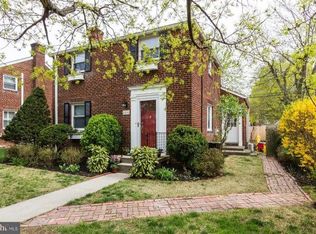 3212 6th St S, Arlington, VA 22204