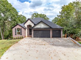 129 Kinross Dr, Bella Vista, AR 72715