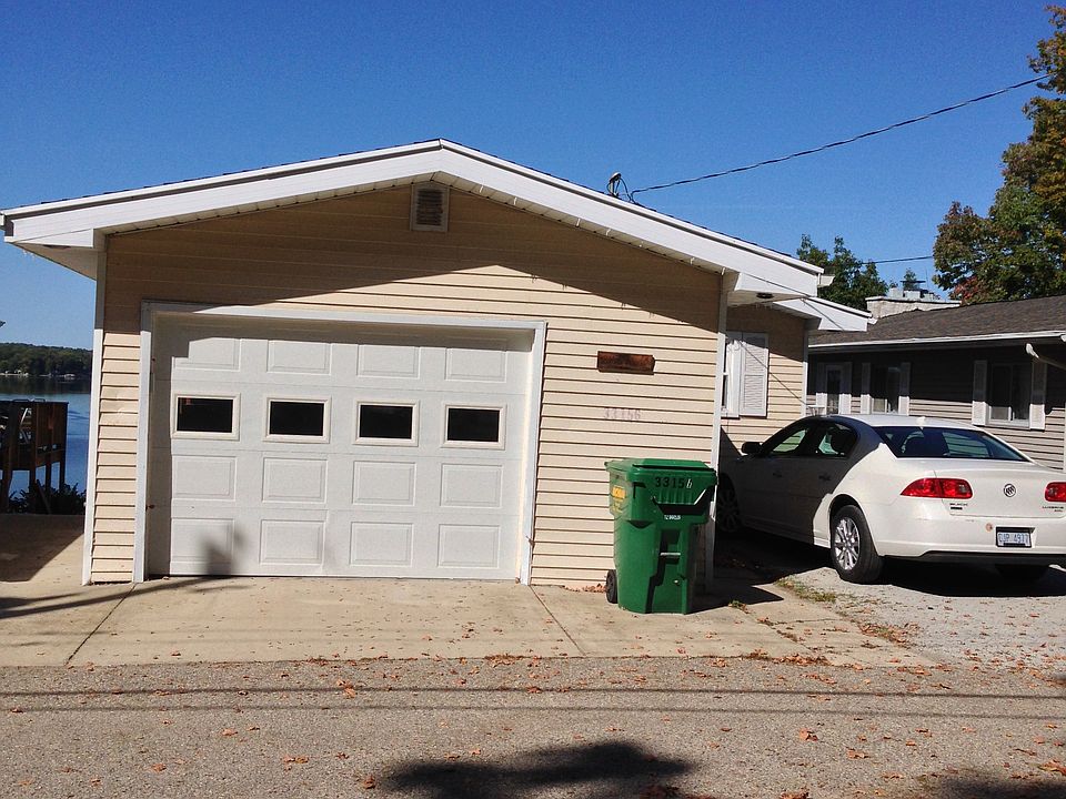 1st image of 33156 & 33156-1/2 Hunt Dr