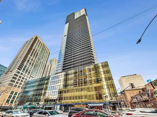 10 E Ontario St APT 1506, Chicago, IL 60611