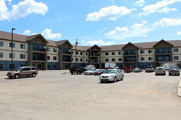 1st image of 311 E Roosevelt Cir APT 106