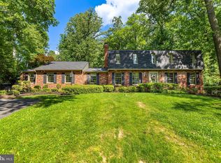 13701 Summer Hill Dr, Phoenix, MD 21131