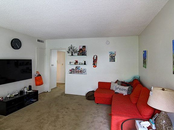 3rd image of 315 N Louise St Unit 206