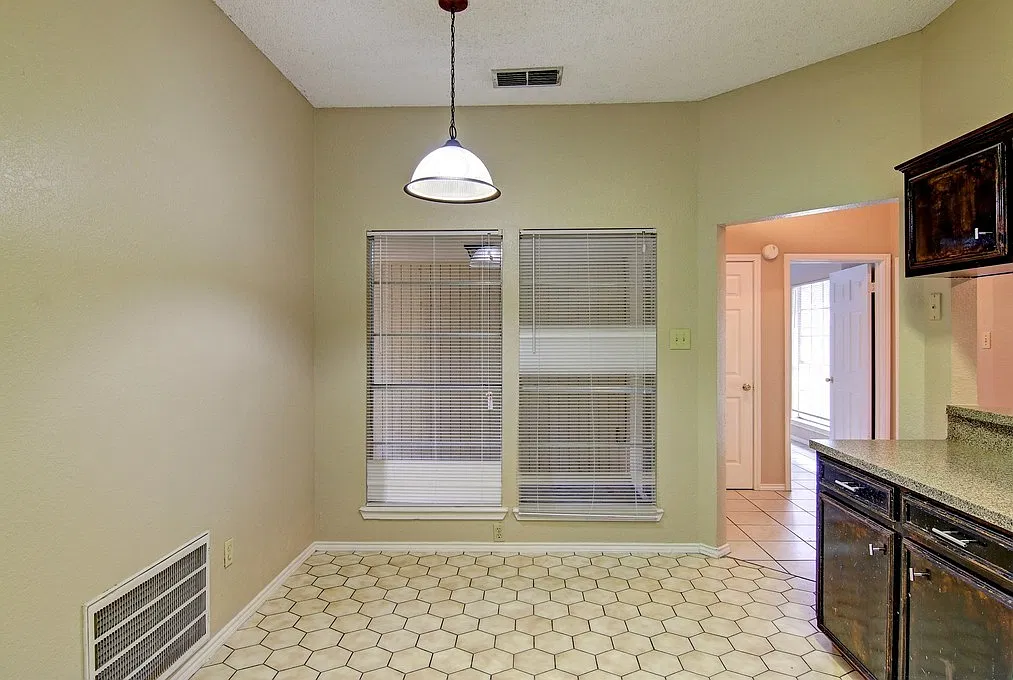 6009 Williston - 3/Bed 2/Bath - $1,495/month — Photo 4