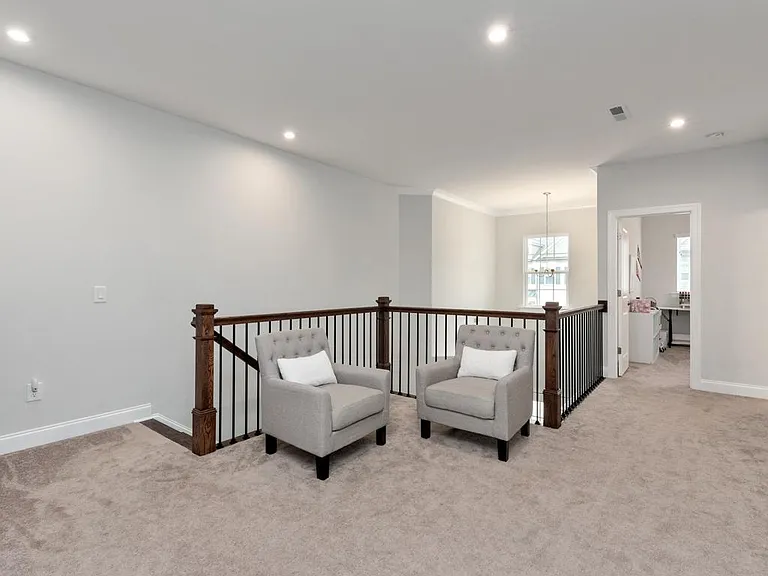147 Heathbrook Ln — Photo 22