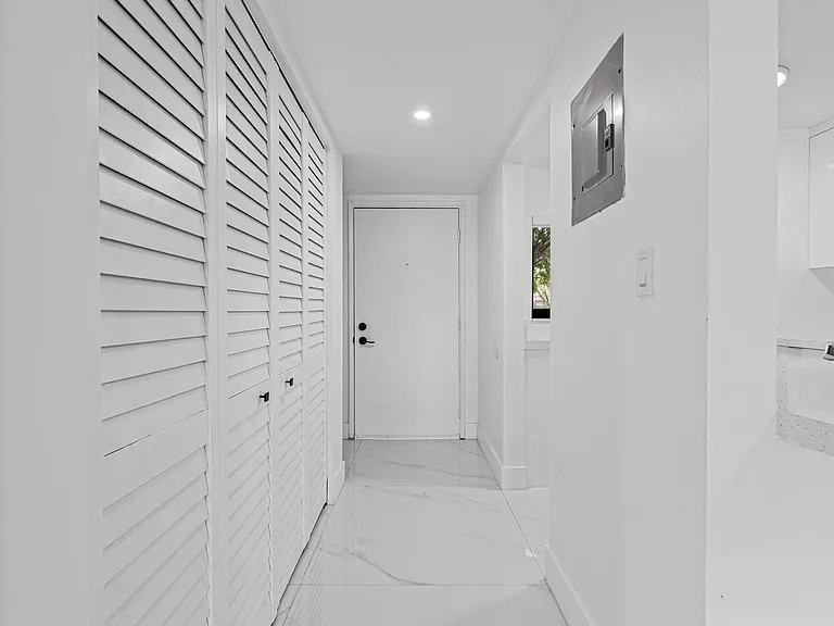 510 W Park Dr #104-3 — Photo 26
